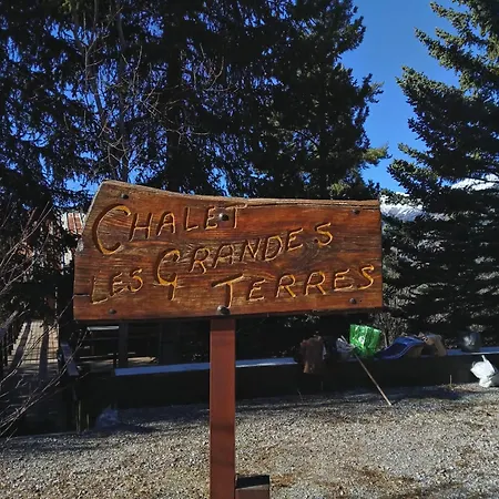 Les Grandes Terres Chalet Enchastrayes